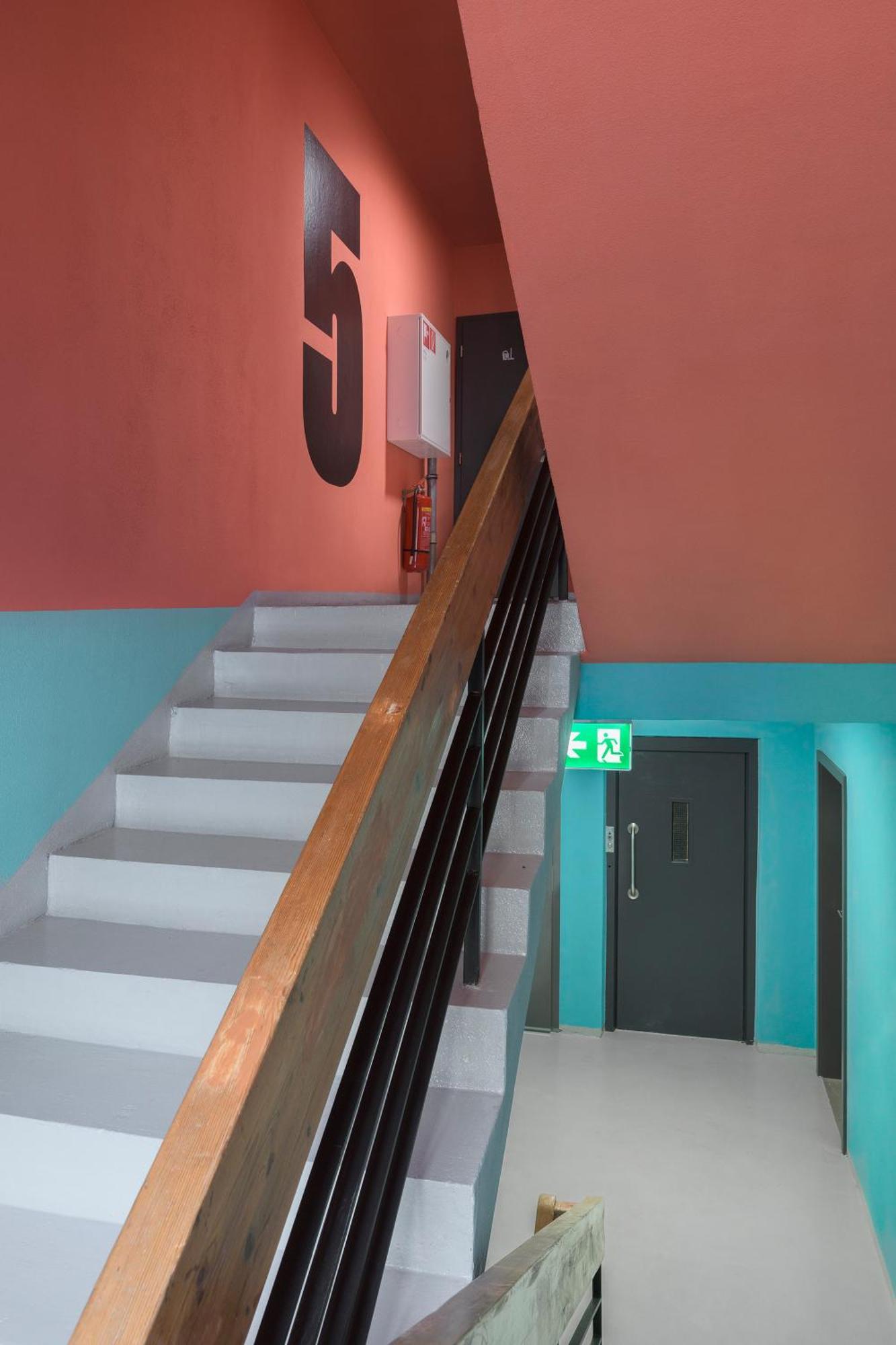 Izy Stay Hostel Pressburg Exterior foto