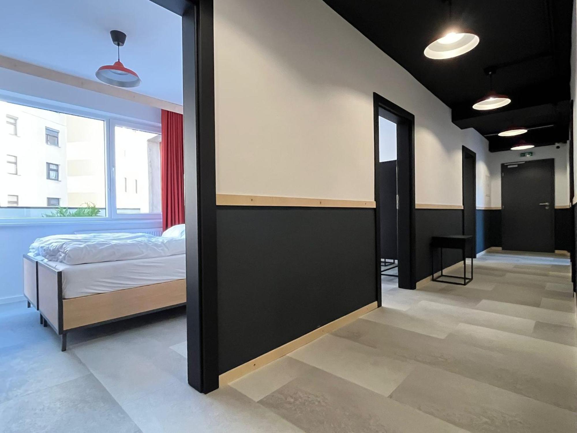 Izy Stay Hostel Pressburg Exterior foto