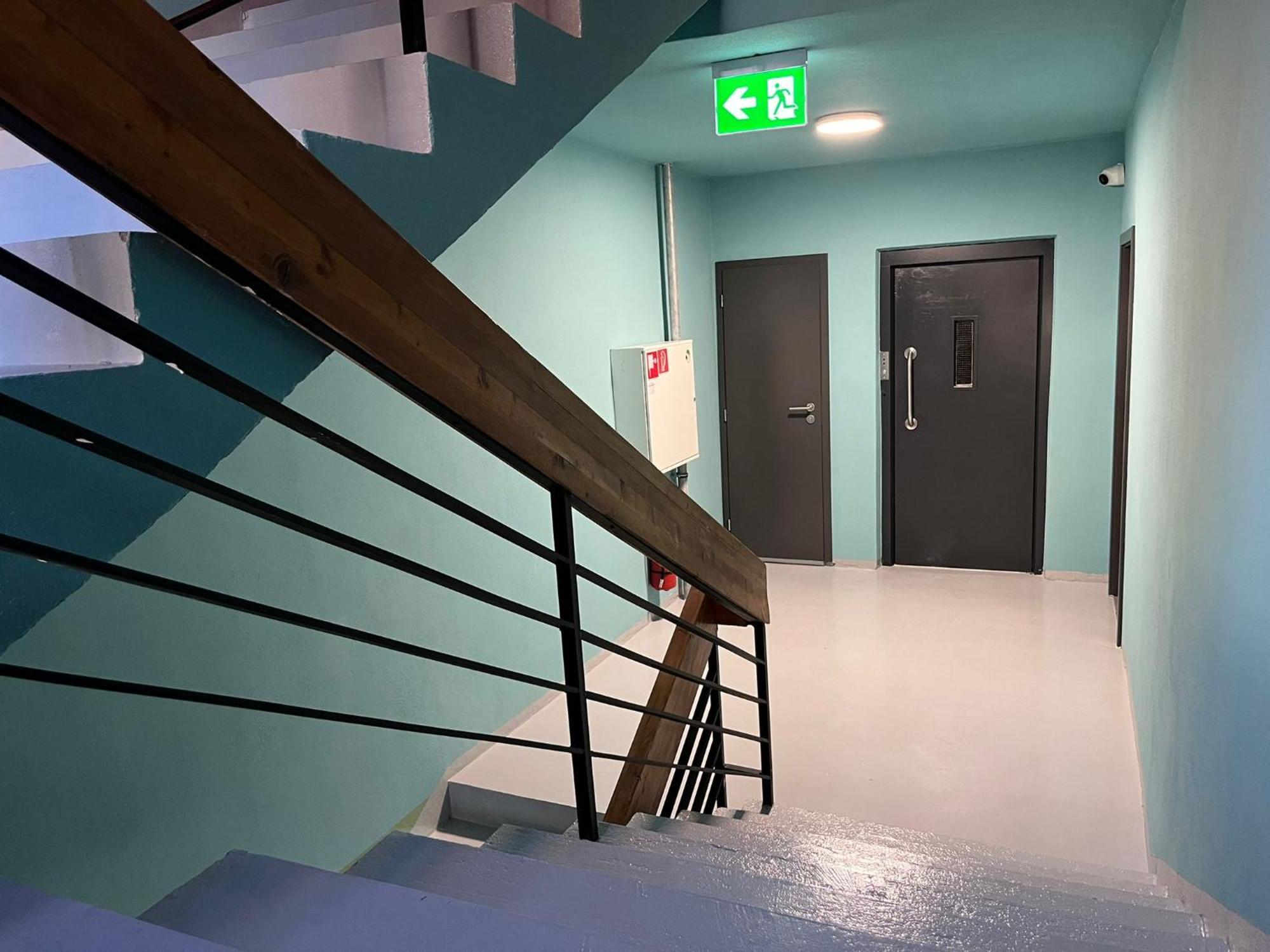 Izy Stay Hostel Pressburg Exterior foto