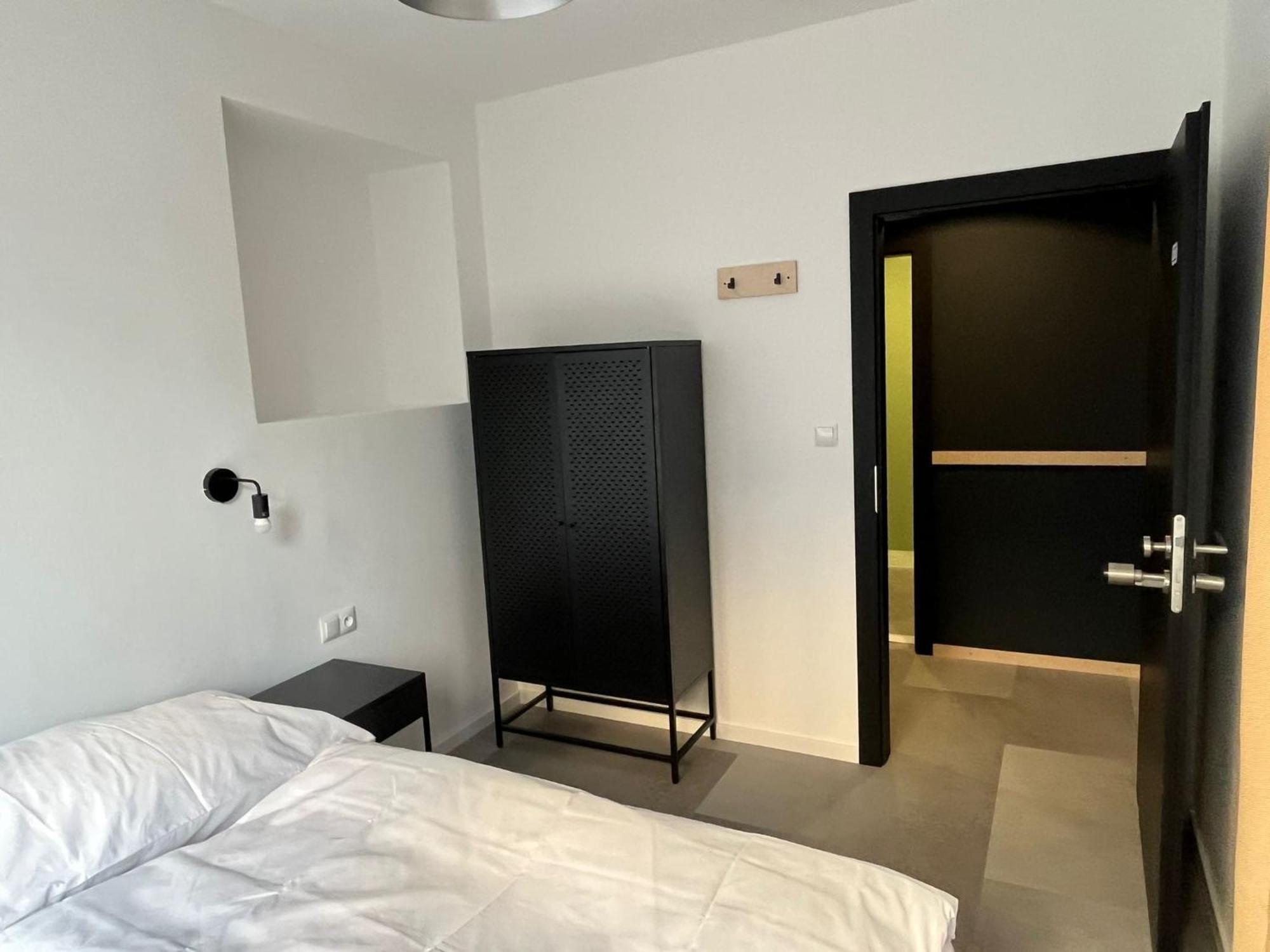 Izy Stay Hostel Pressburg Exterior foto