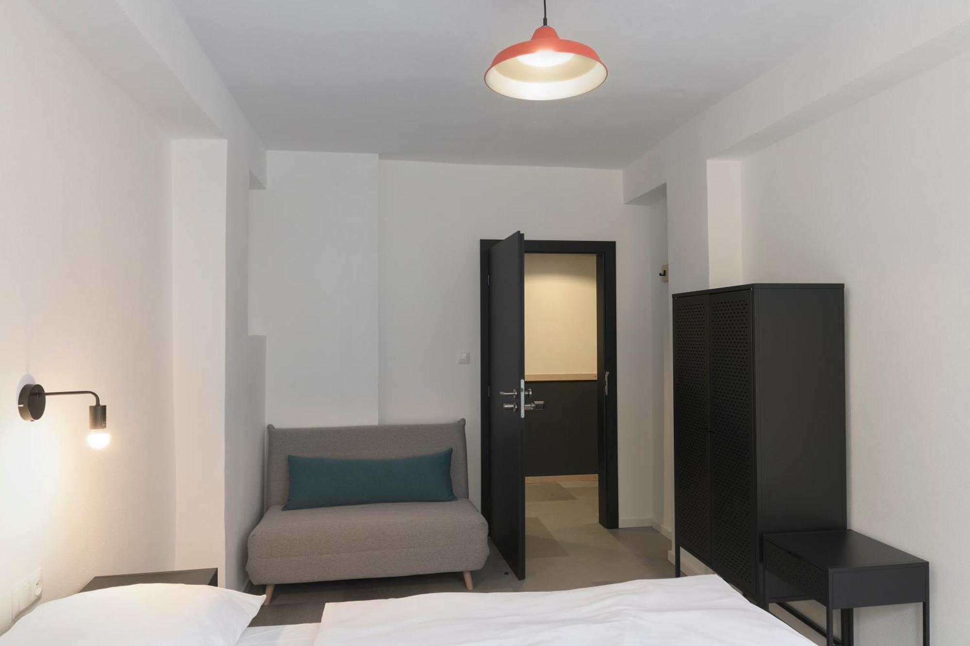 Izy Stay Hostel Pressburg Exterior foto